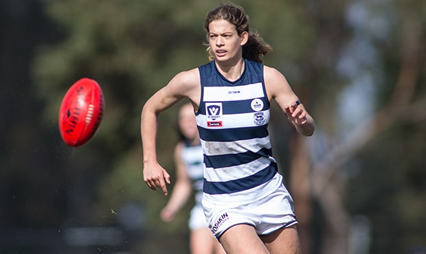 2018_09_04_Morrison_Hero.jpg Nina Morrison was selected on the wing in the U18 All Australian team - Geelong Cats